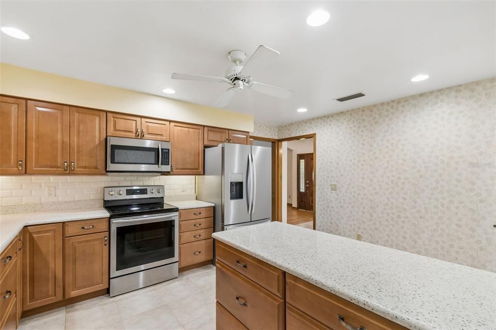 For Sale: $607,000 (4 beds, 2 baths, 2009 Square Feet)