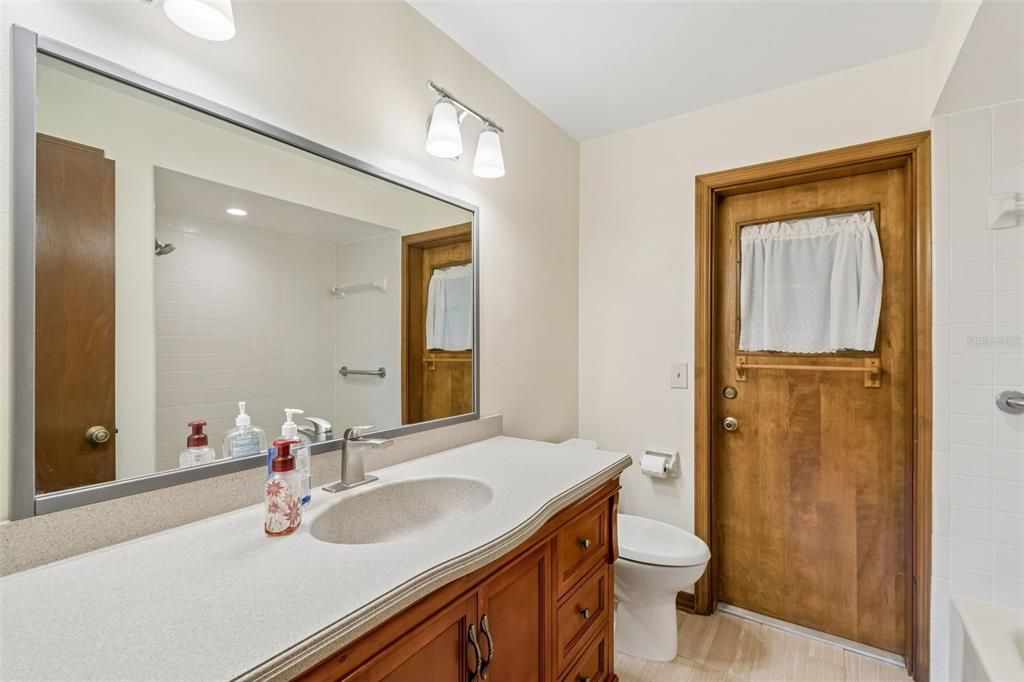 For Sale: $607,000 (4 beds, 2 baths, 2009 Square Feet)
