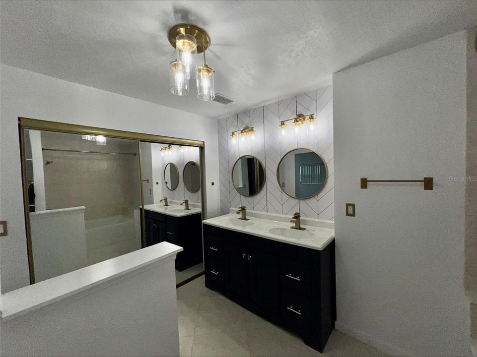 En Renta: $2,299 (3 camas, 2 baños, 1685 Pies cuadrados)