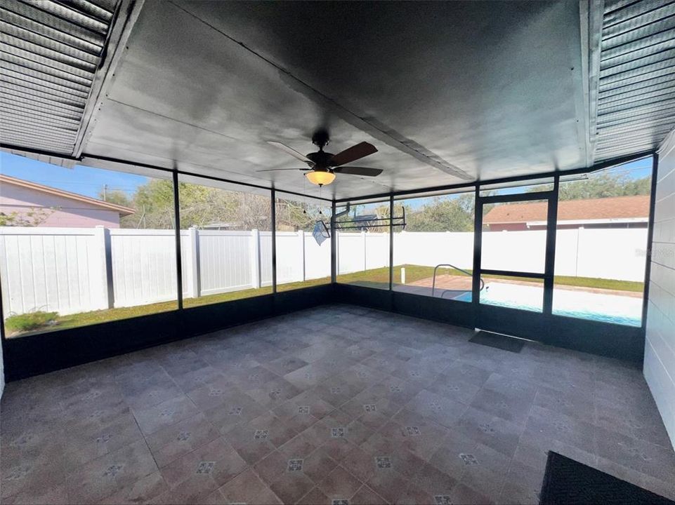 En Renta: $2,299 (3 camas, 2 baños, 1685 Pies cuadrados)