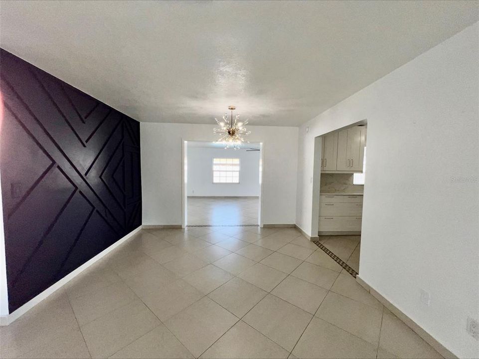 En Renta: $2,299 (3 camas, 2 baños, 1685 Pies cuadrados)