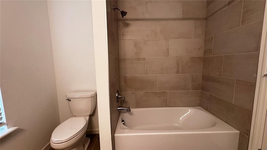 For Rent: $2,650 (4 beds, 3 baths, 2290 Square Feet)