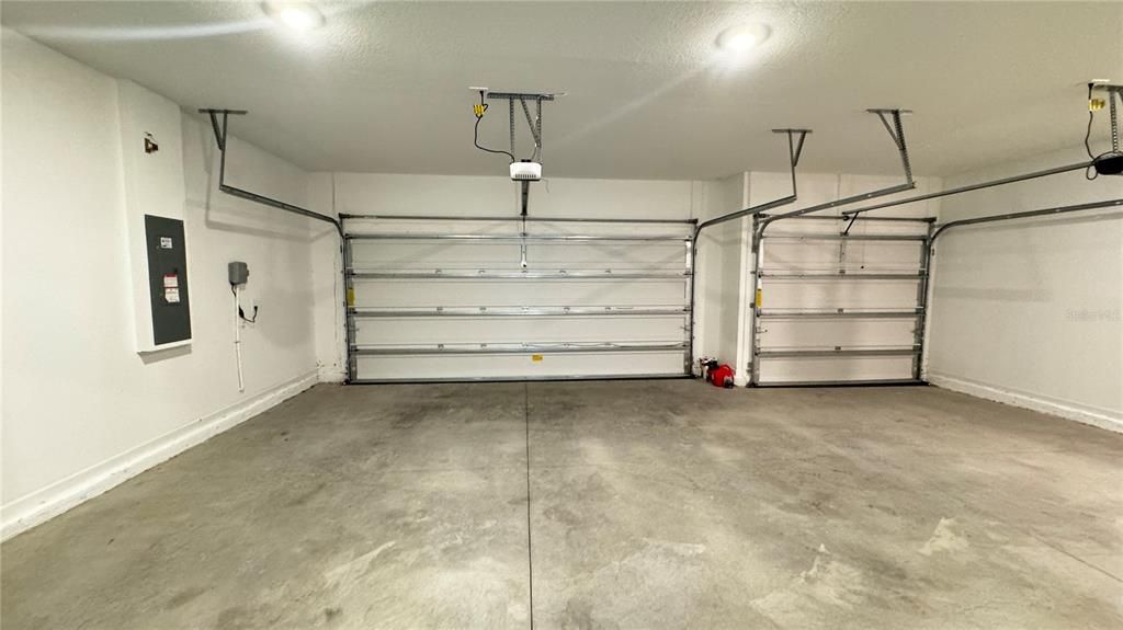 For Rent: $2,650 (4 beds, 3 baths, 2290 Square Feet)