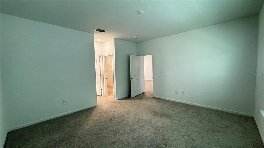 For Rent: $2,650 (4 beds, 3 baths, 2290 Square Feet)