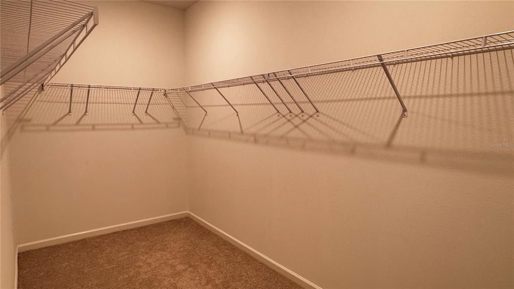 For Rent: $2,650 (4 beds, 3 baths, 2290 Square Feet)