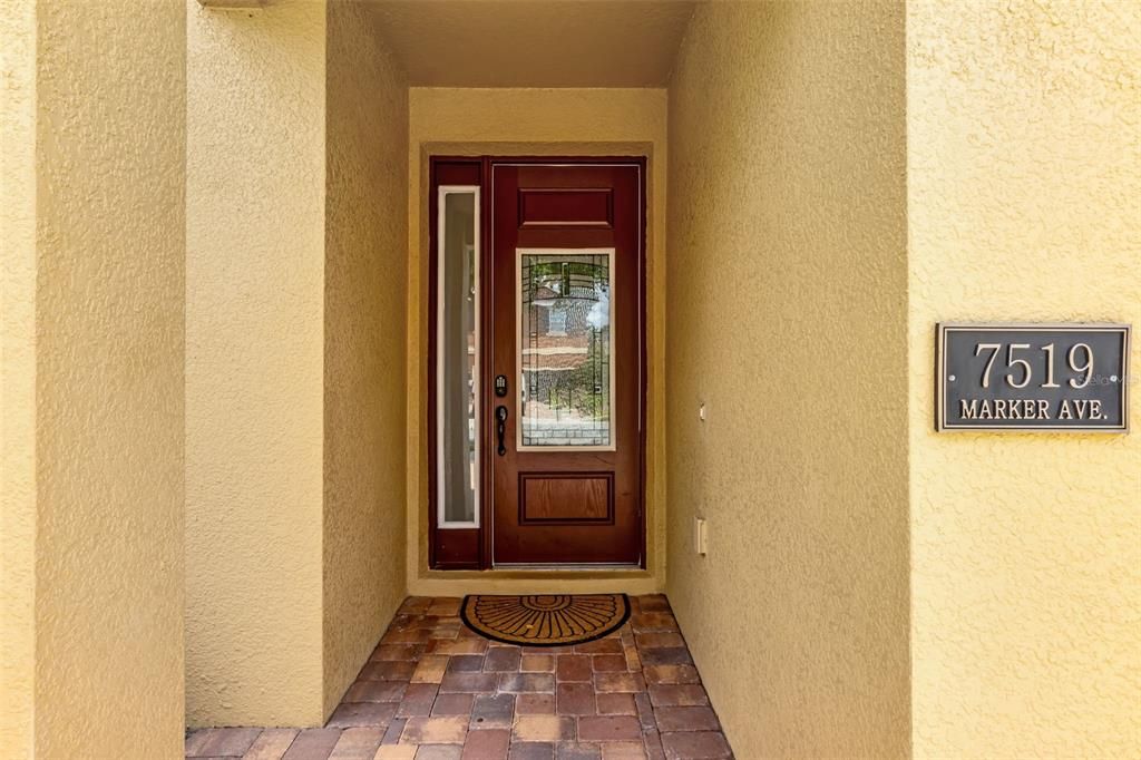 For Sale: $875,000 (10 beds, 10 baths, 4683 Square Feet)