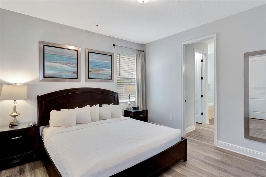 For Sale: $875,000 (10 beds, 10 baths, 4683 Square Feet)