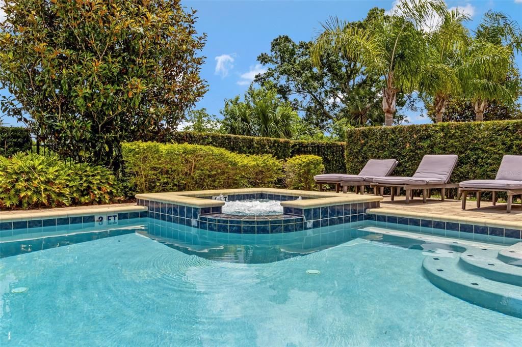 For Sale: $875,000 (10 beds, 10 baths, 4683 Square Feet)