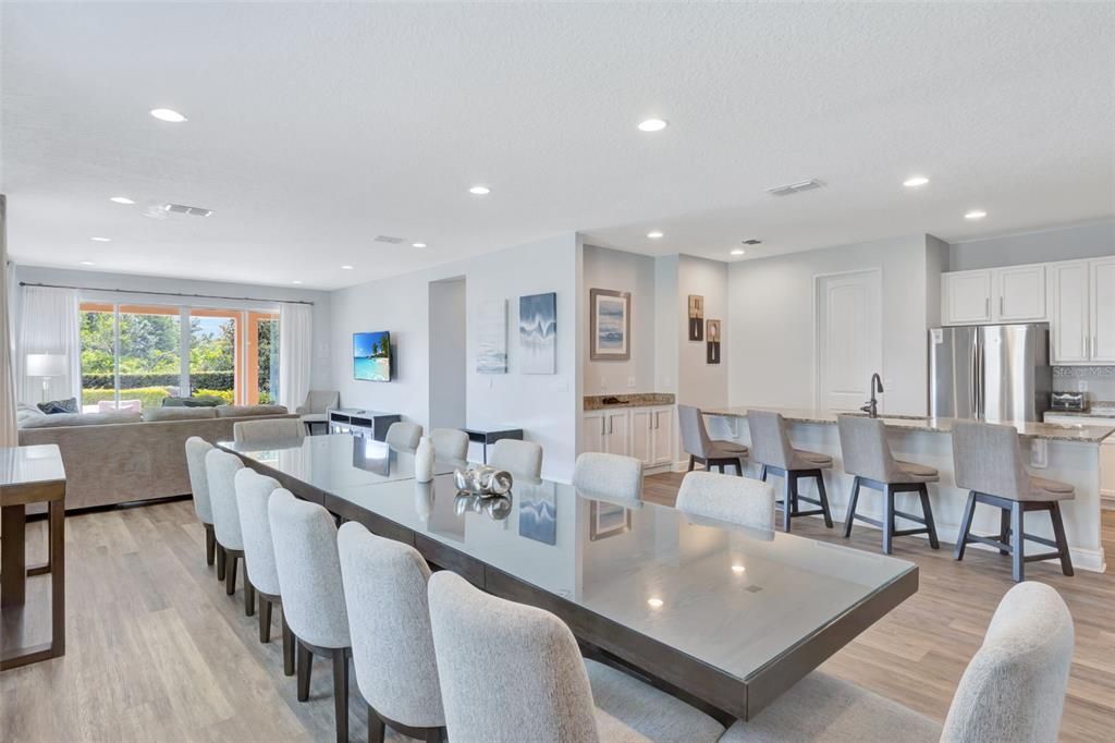 For Sale: $875,000 (10 beds, 10 baths, 4683 Square Feet)