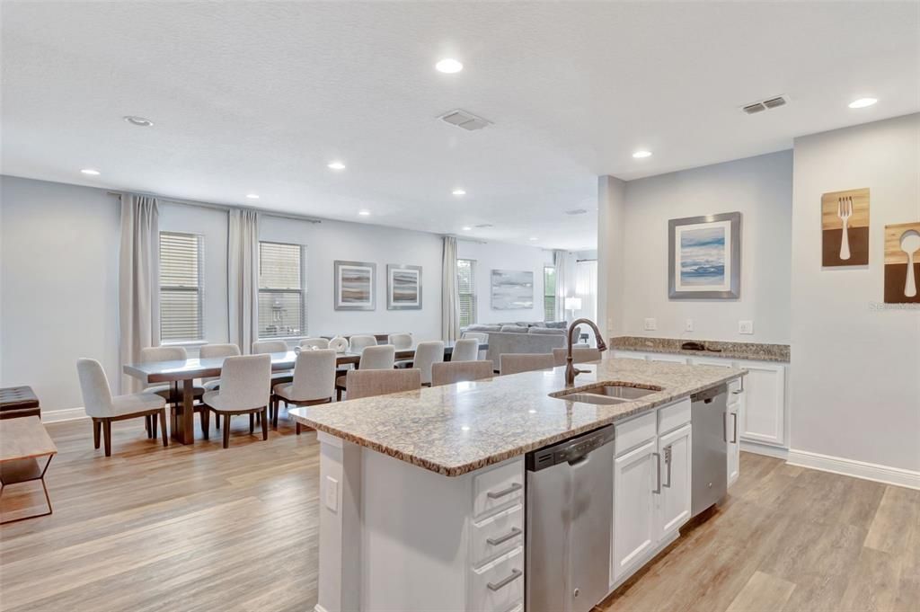 For Sale: $875,000 (10 beds, 10 baths, 4683 Square Feet)