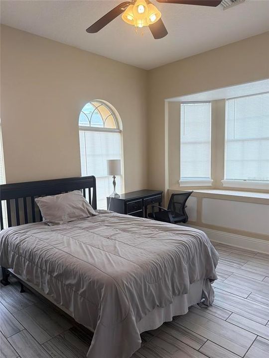 En Venta: $785,000 (5 camas, 4 baños, 4580 Pies cuadrados)