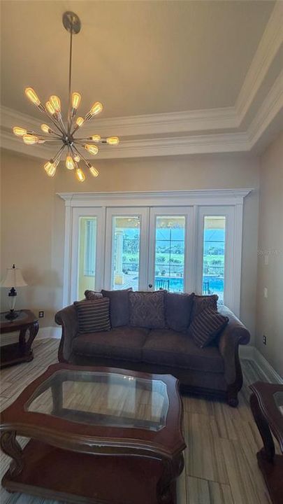 En Venta: $785,000 (5 camas, 4 baños, 4580 Pies cuadrados)