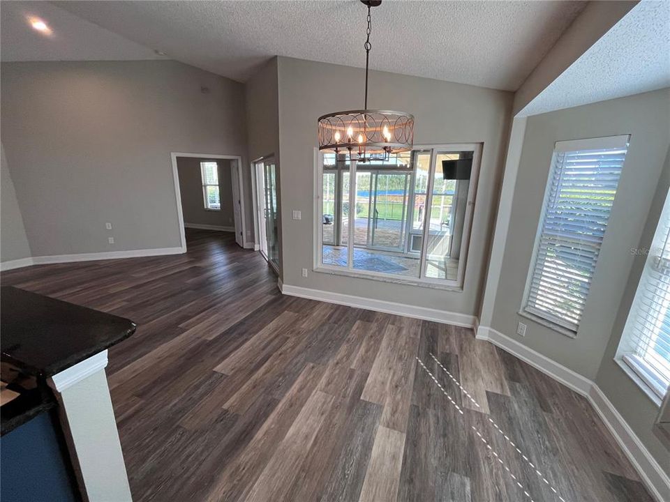 For Rent: $2,650 (3 beds, 2 baths, 1835 Square Feet)