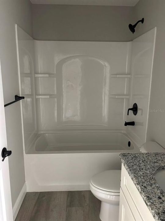 Active With Contract: $249,900 (3 beds, 2 baths, 1405 Square Feet)