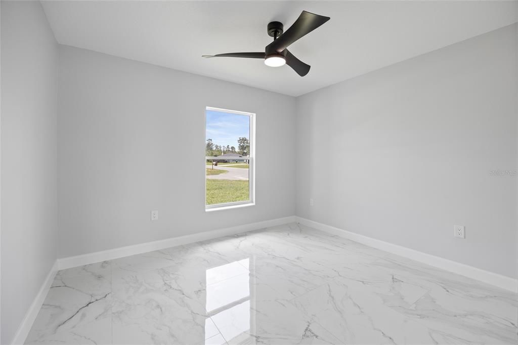 For Sale: $304,999 (3 beds, 2 baths, 1399 Square Feet)