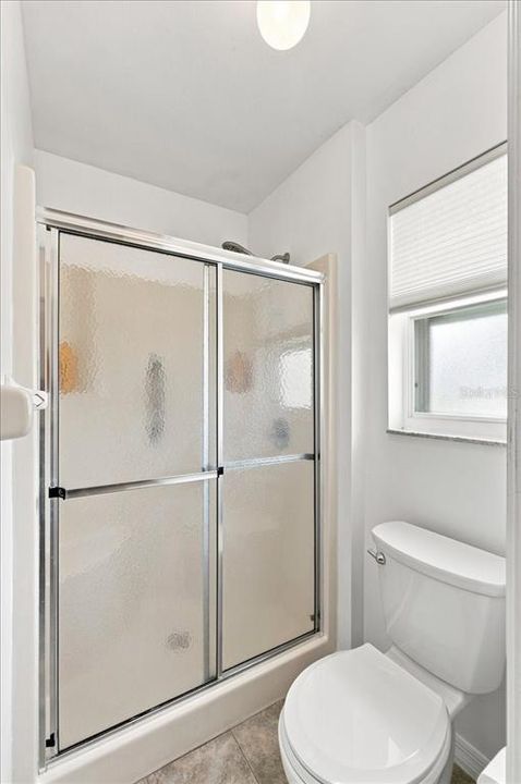 For Sale: $224,900 (2 beds, 2 baths, 1045 Square Feet)
