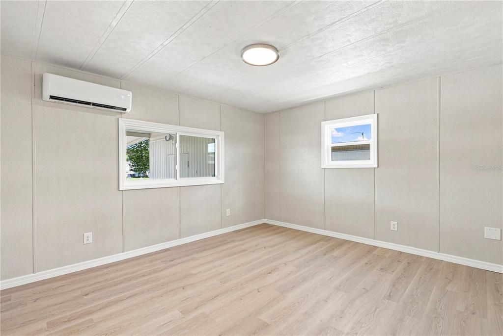 For Sale: $128,000 (2 beds, 2 baths, 768 Square Feet)