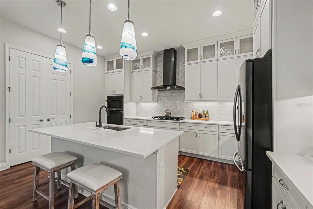 For Sale: $650,000 (4 beds, 2 baths, 2310 Square Feet)