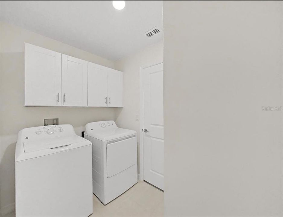 En Venta: $458,900 (6 camas, 3 baños, 3092 Pies cuadrados)