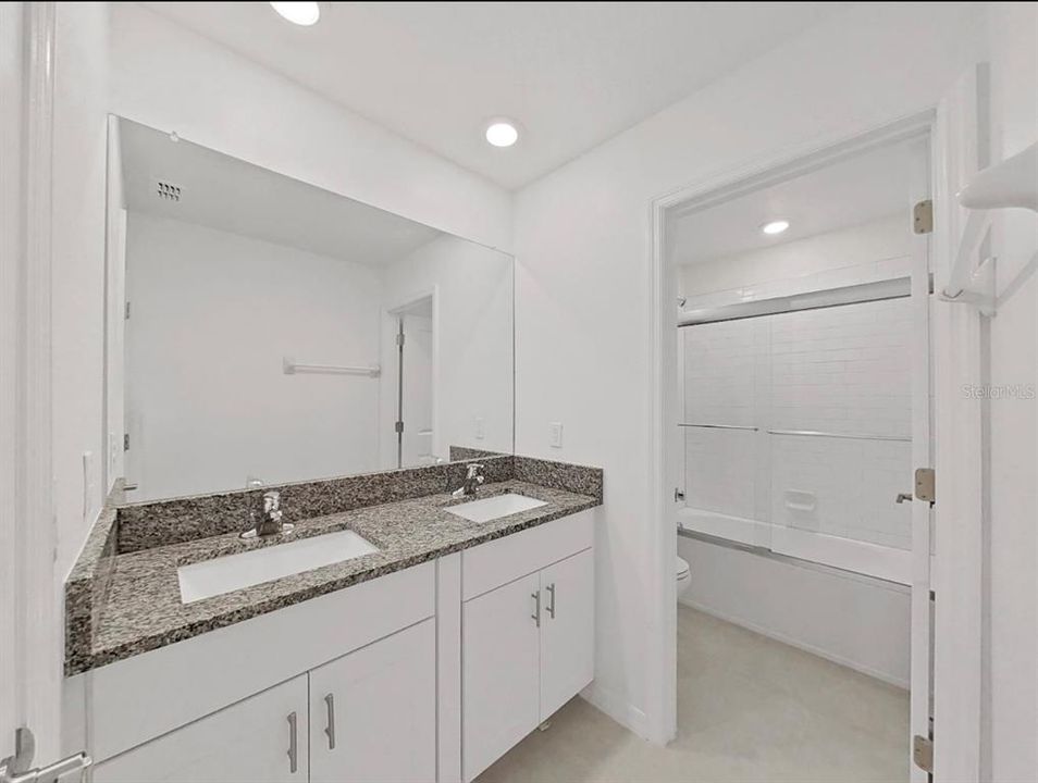 En Venta: $458,900 (6 camas, 3 baños, 3092 Pies cuadrados)
