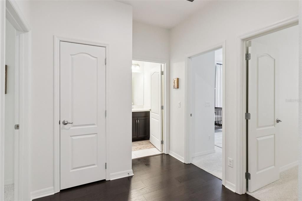 En Venta: $825,000 (4 camas, 2 baños, 2917 Pies cuadrados)