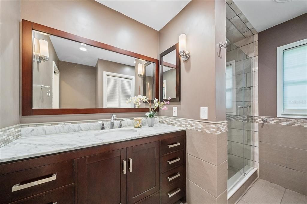 На продажу: $649,999 (3 спален, 2 ванн, 2470 Квадратных фут)