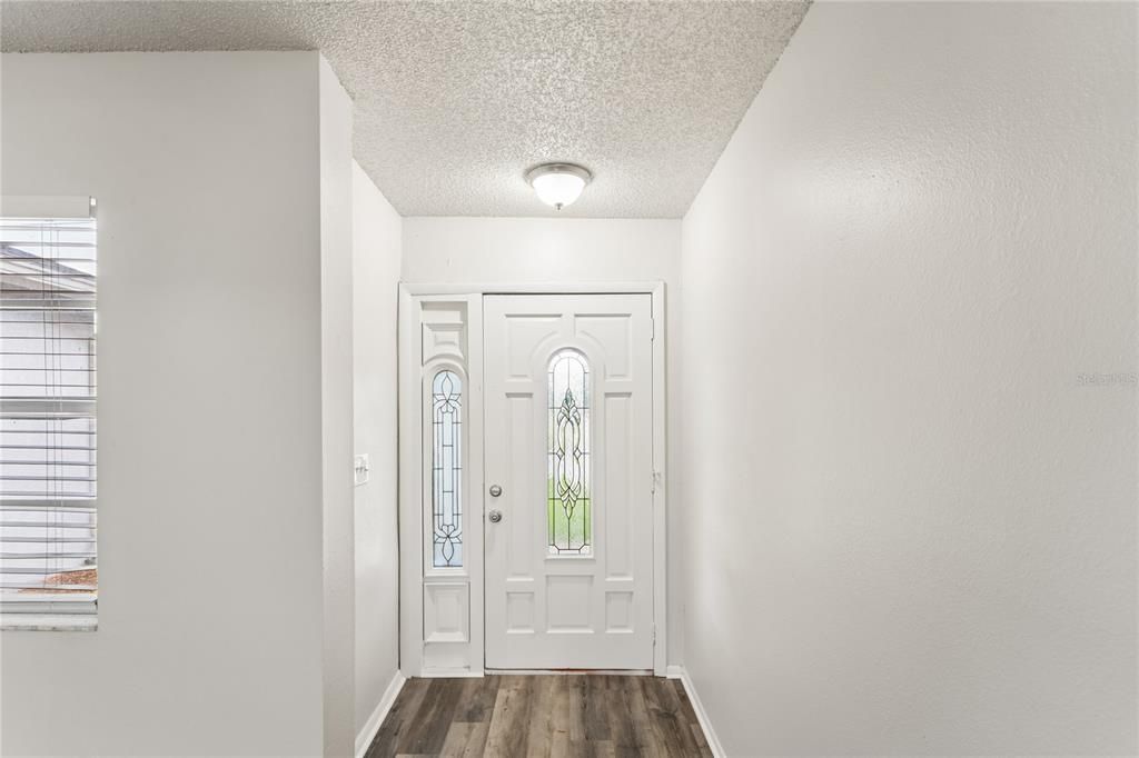 En Venta: $369,900 (3 camas, 2 baños, 1219 Pies cuadrados)