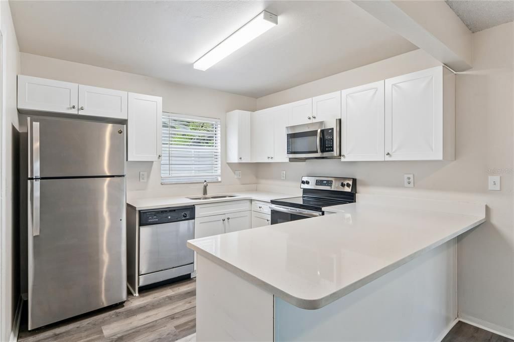 En Venta: $369,900 (3 camas, 2 baños, 1219 Pies cuadrados)