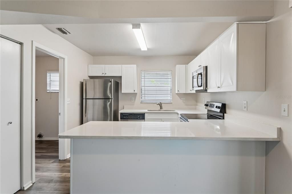 En Venta: $369,900 (3 camas, 2 baños, 1219 Pies cuadrados)