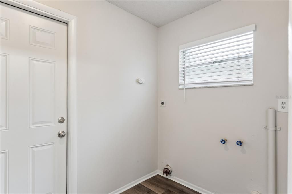 En Venta: $369,900 (3 camas, 2 baños, 1219 Pies cuadrados)