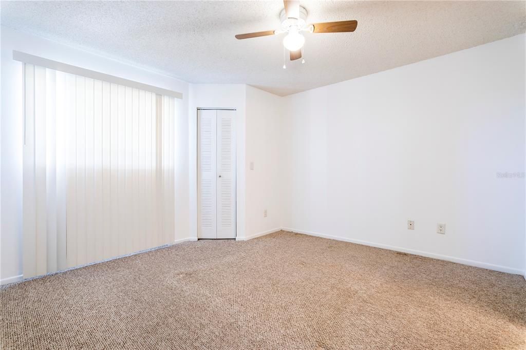 For Rent: $1,300 (1 beds, 1 baths, 648 Square Feet)