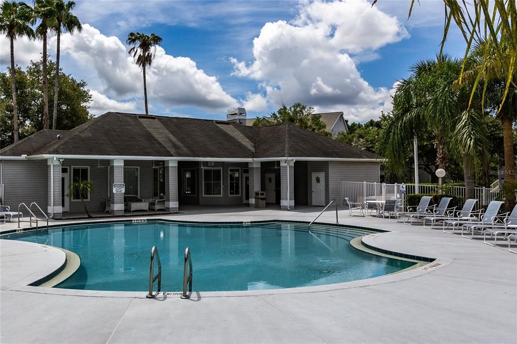 For Rent: $1,300 (1 beds, 1 baths, 648 Square Feet)