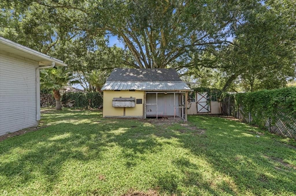 En Venta: $385,000 (5 camas, 2 baños, 2084 Pies cuadrados)