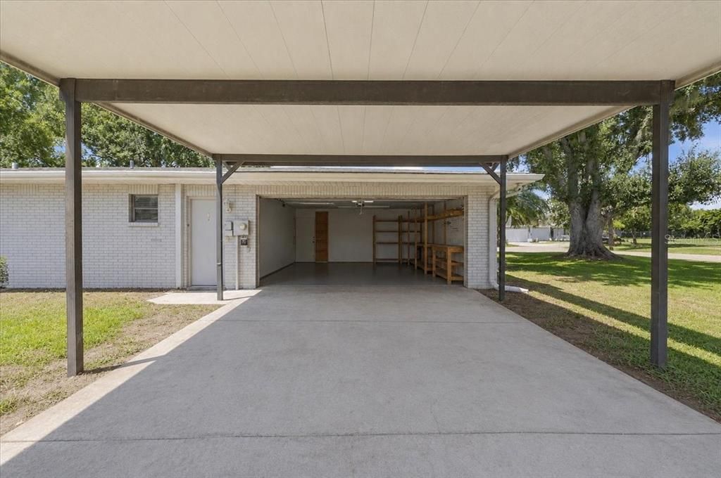 En Venta: $385,000 (5 camas, 2 baños, 2084 Pies cuadrados)