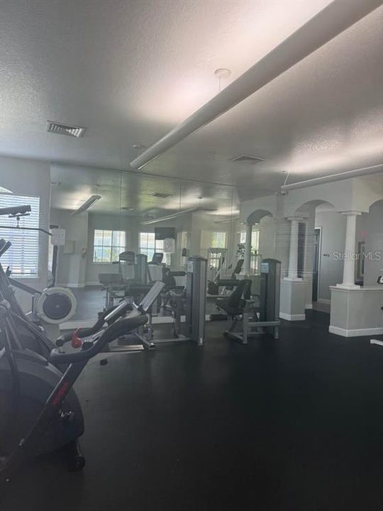 For Rent: $1,395 (1 beds, 1 baths, 856 Square Feet)