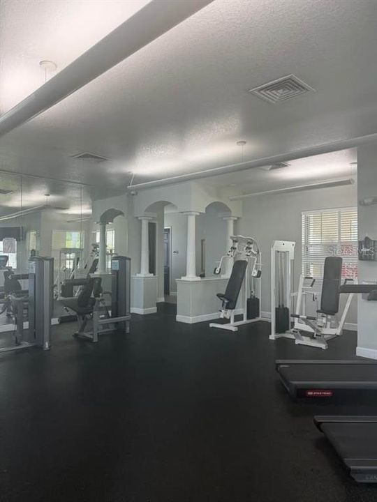 For Rent: $1,395 (1 beds, 1 baths, 856 Square Feet)