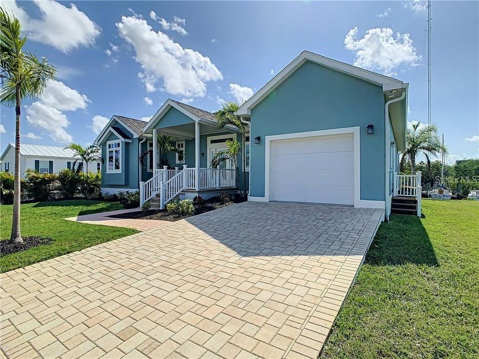 For Rent: $1,900 (3 beds, 2 baths, 1820 Square Feet)