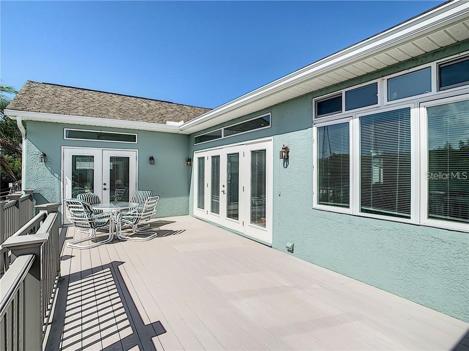 For Rent: $1,900 (3 beds, 2 baths, 1820 Square Feet)
