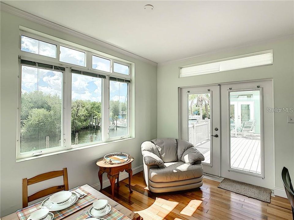 For Rent: $1,900 (3 beds, 2 baths, 1820 Square Feet)