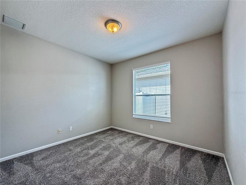 For Rent: $2,725 (4 beds, 2 baths, 2091 Square Feet)