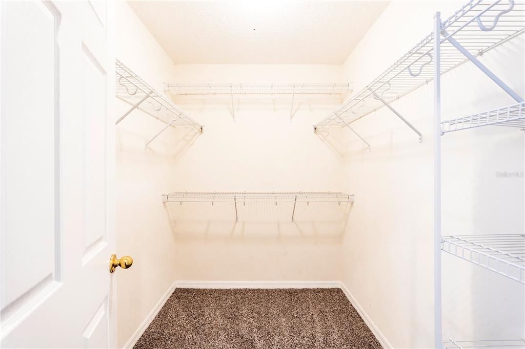 For Rent: $2,395 (3 beds, 2 baths, 1558 Square Feet)