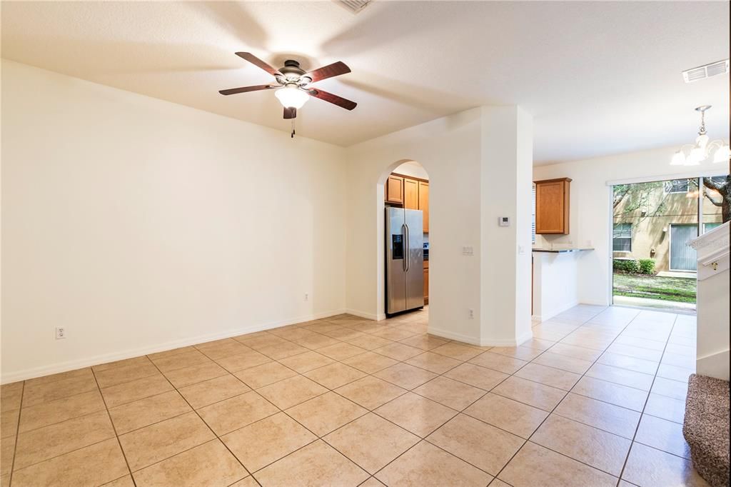 For Rent: $2,395 (3 beds, 2 baths, 1558 Square Feet)