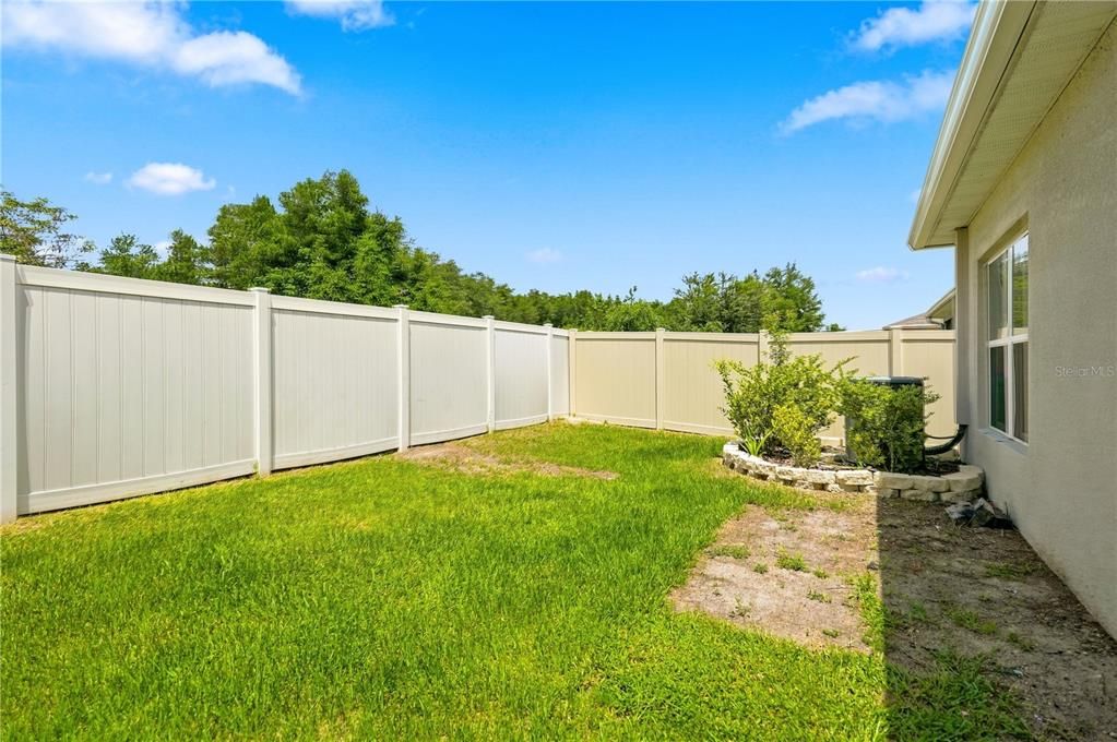 For Rent: $2,300 (3 beds, 2 baths, 1500 Square Feet)