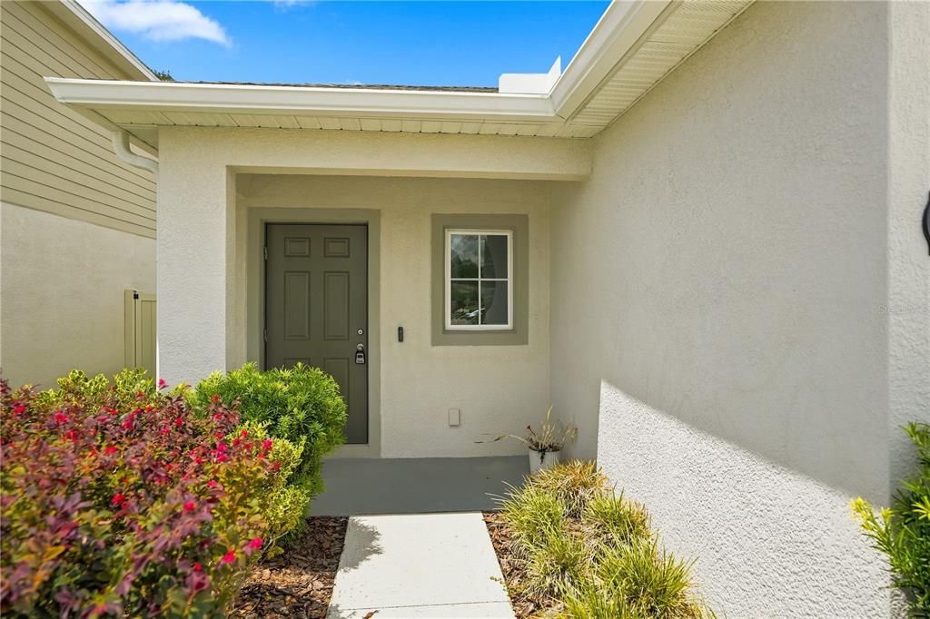 For Rent: $2,300 (3 beds, 2 baths, 1500 Square Feet)