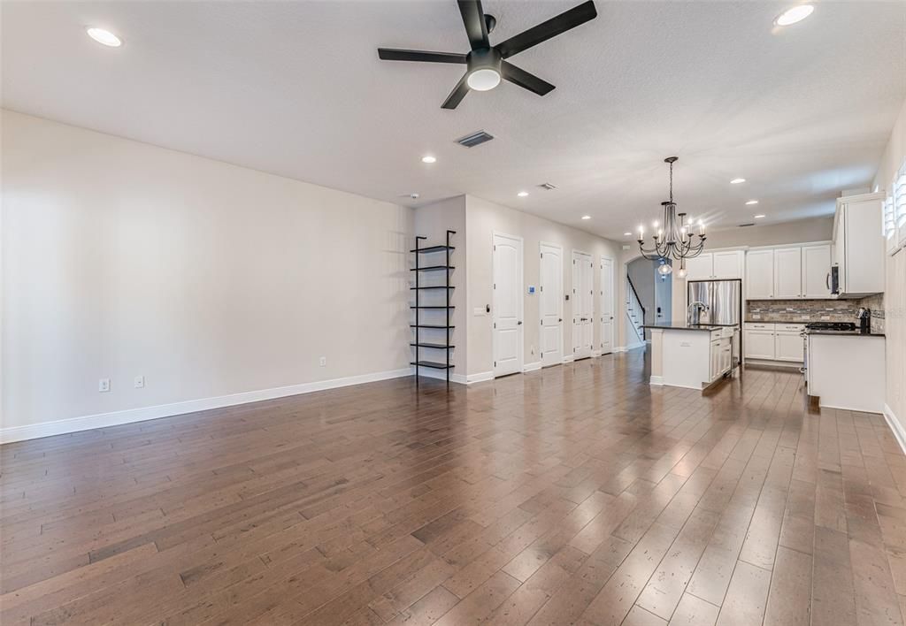 For Rent: $5,250 (3 beds, 2 baths, 2120 Square Feet)