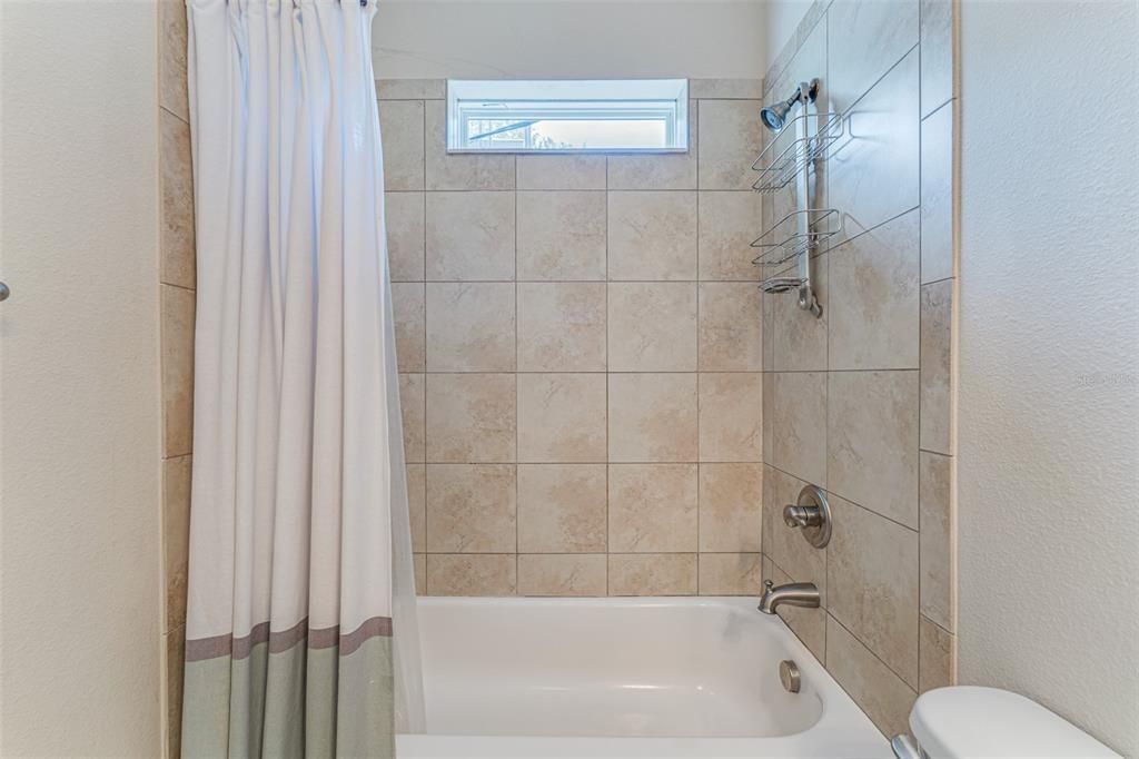For Rent: $5,250 (3 beds, 2 baths, 2120 Square Feet)