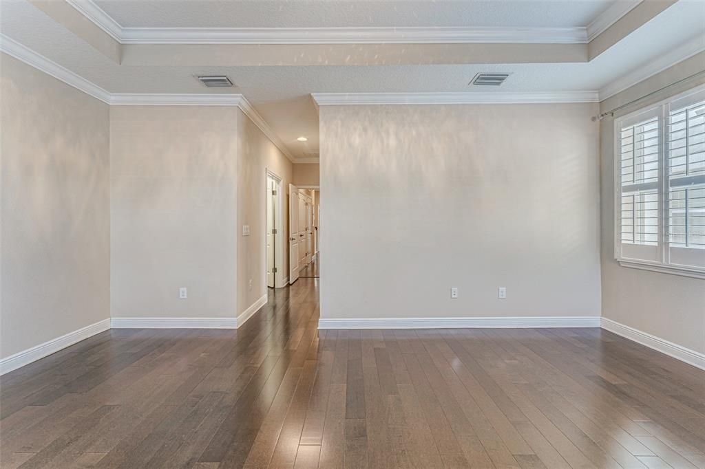 For Rent: $5,250 (3 beds, 2 baths, 2120 Square Feet)