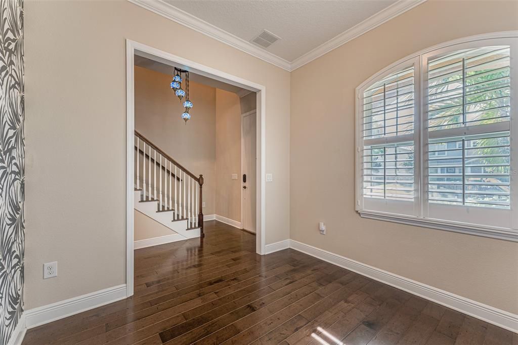 For Rent: $5,250 (3 beds, 2 baths, 2120 Square Feet)