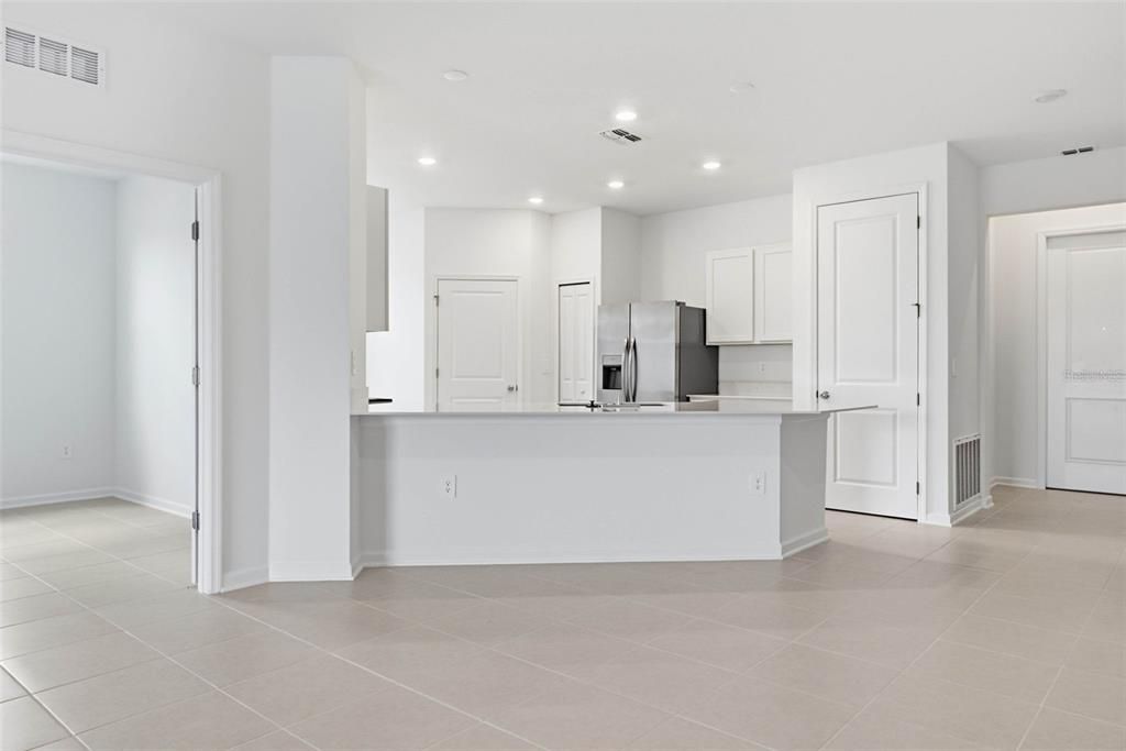 For Rent: $2,490 (4 beds, 3 baths, 2109 Square Feet)