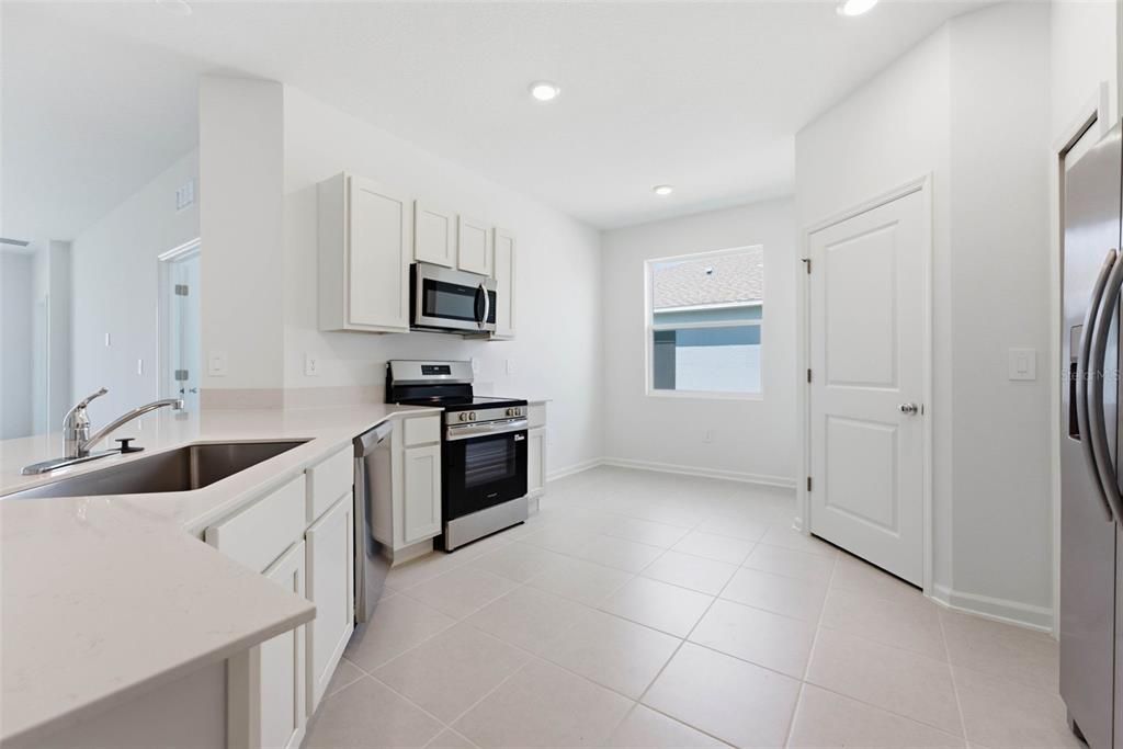 For Rent: $2,490 (4 beds, 3 baths, 2109 Square Feet)